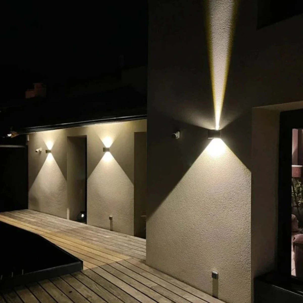 Adjustable Beam Cube Wall Light