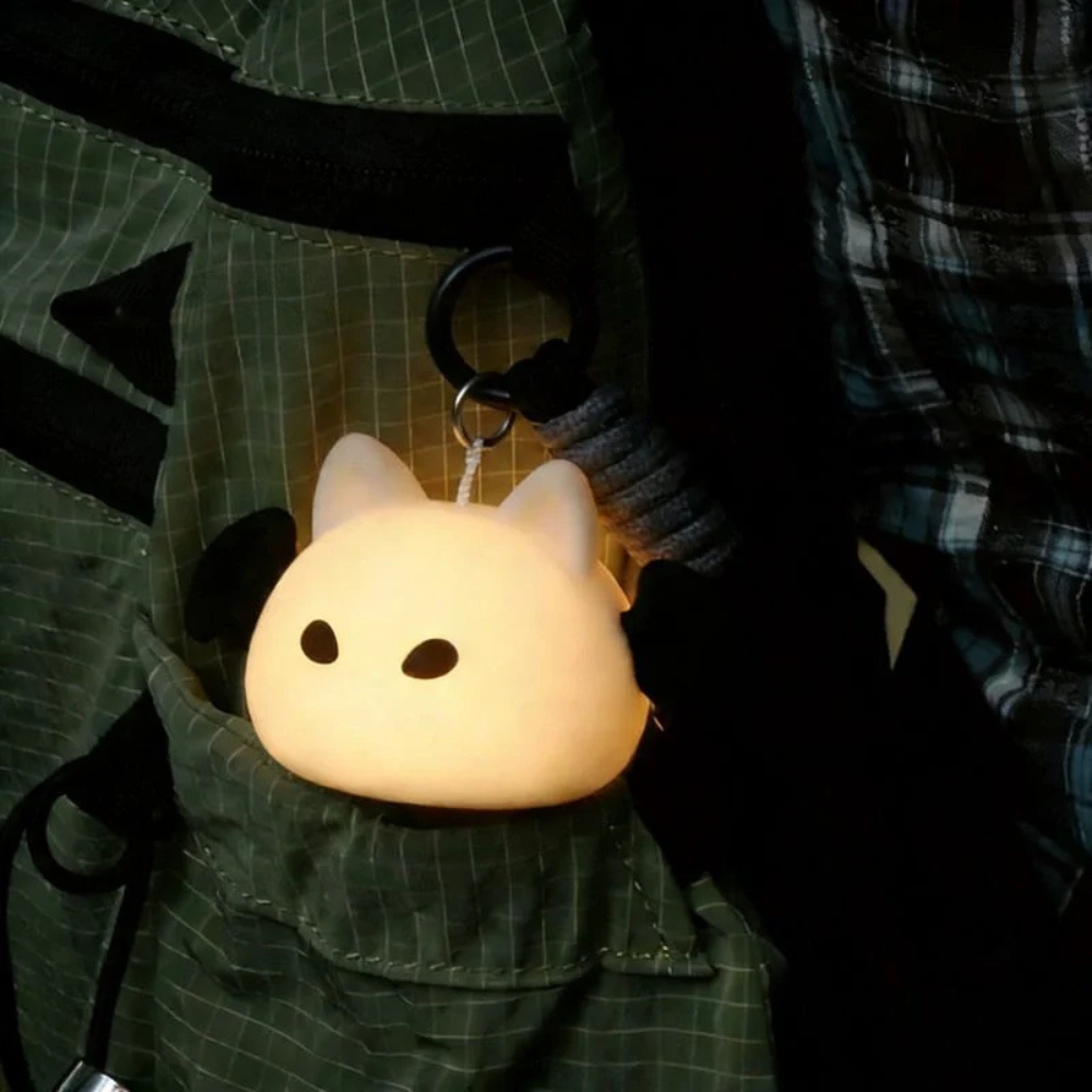 Glow Bag Charm LED Light - Portable Purse Keychain & Night Finder
