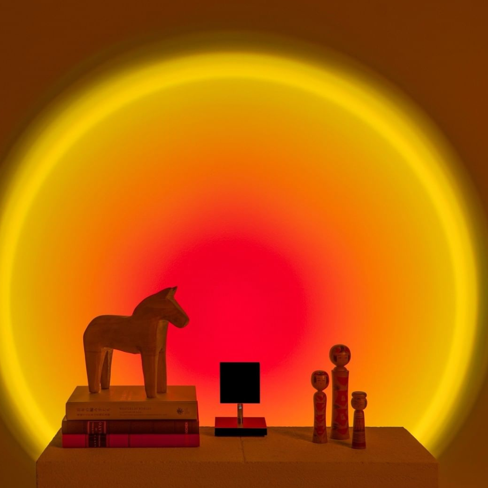 Modern Sunset Projector Lamp - Architectural Halo Mood Light for Photography