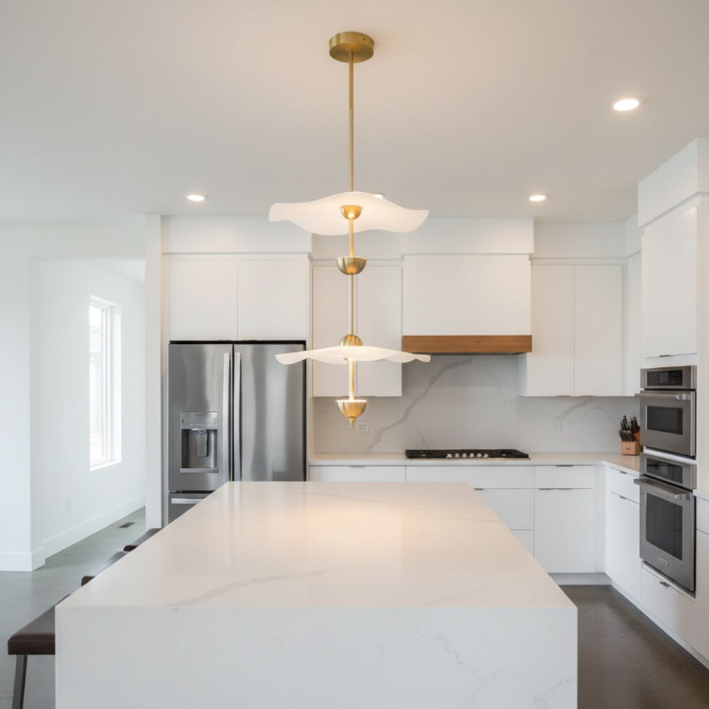 Modern Wavy Wing Pendant Light - Sculptural Floating Ribbon Hanging Lamp