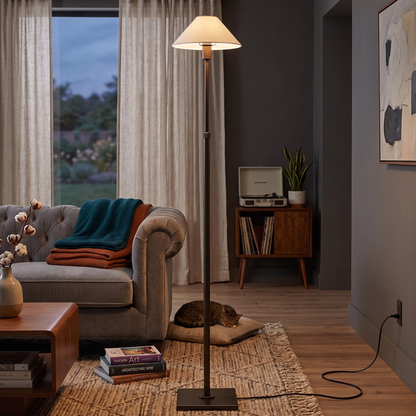 Adjustable floor lamp with Telescoping Steel Frame - Industrial Minimalist