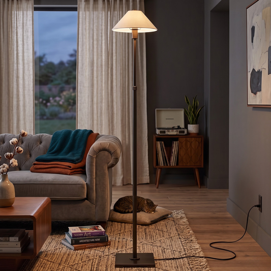 Adjustable floor lamp with Telescoping Steel Frame - Industrial Minimalist