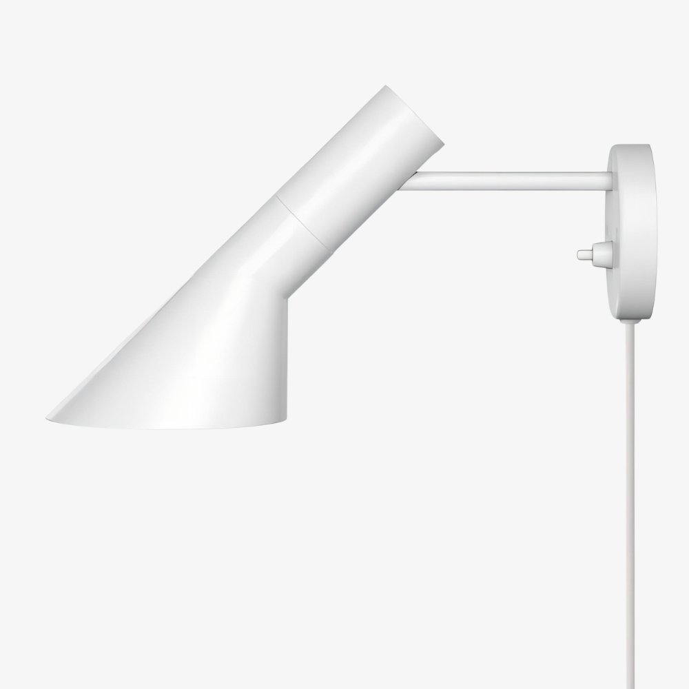 Modern Tapered Metal Wall Sconce - Nordic Asymmetrical Task Light