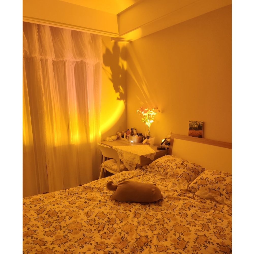 Modern Sunset Projector Lamp - Architectural Halo Mood Light for Photography