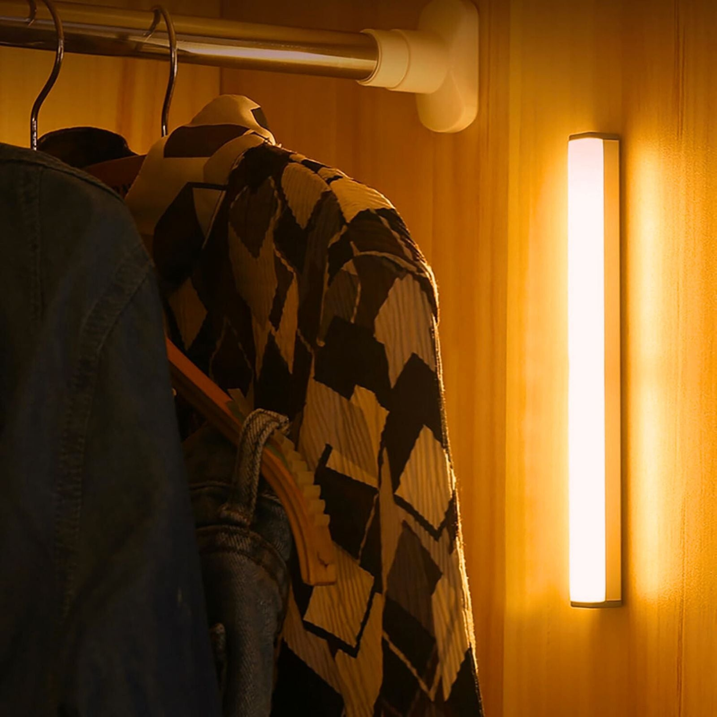 Motion Light for Wall and Cabinet