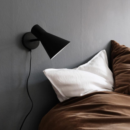 Modern Tapered Metal Wall Sconce - Nordic Asymmetrical Task Light