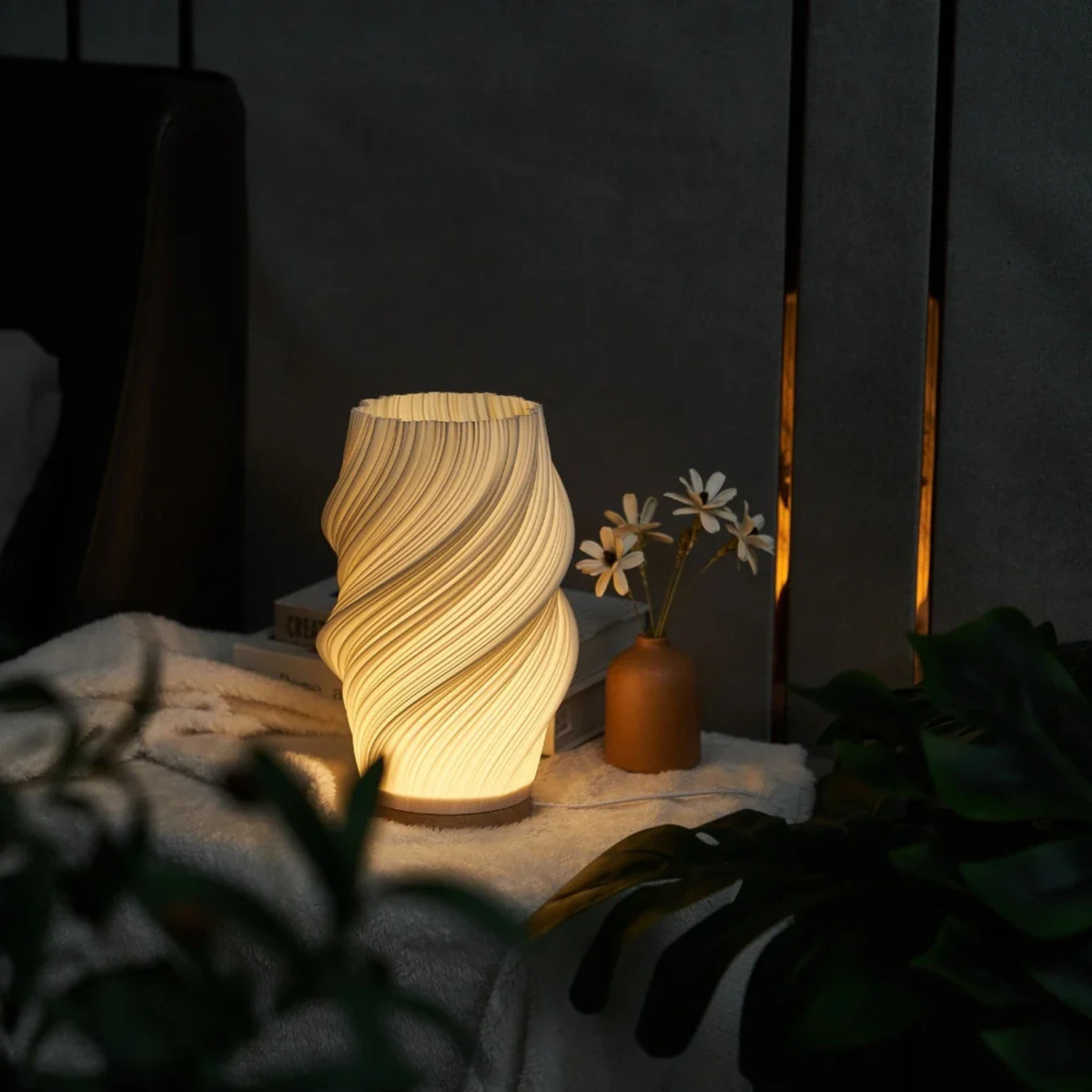 Modern Textured Bedside Vase Lamp