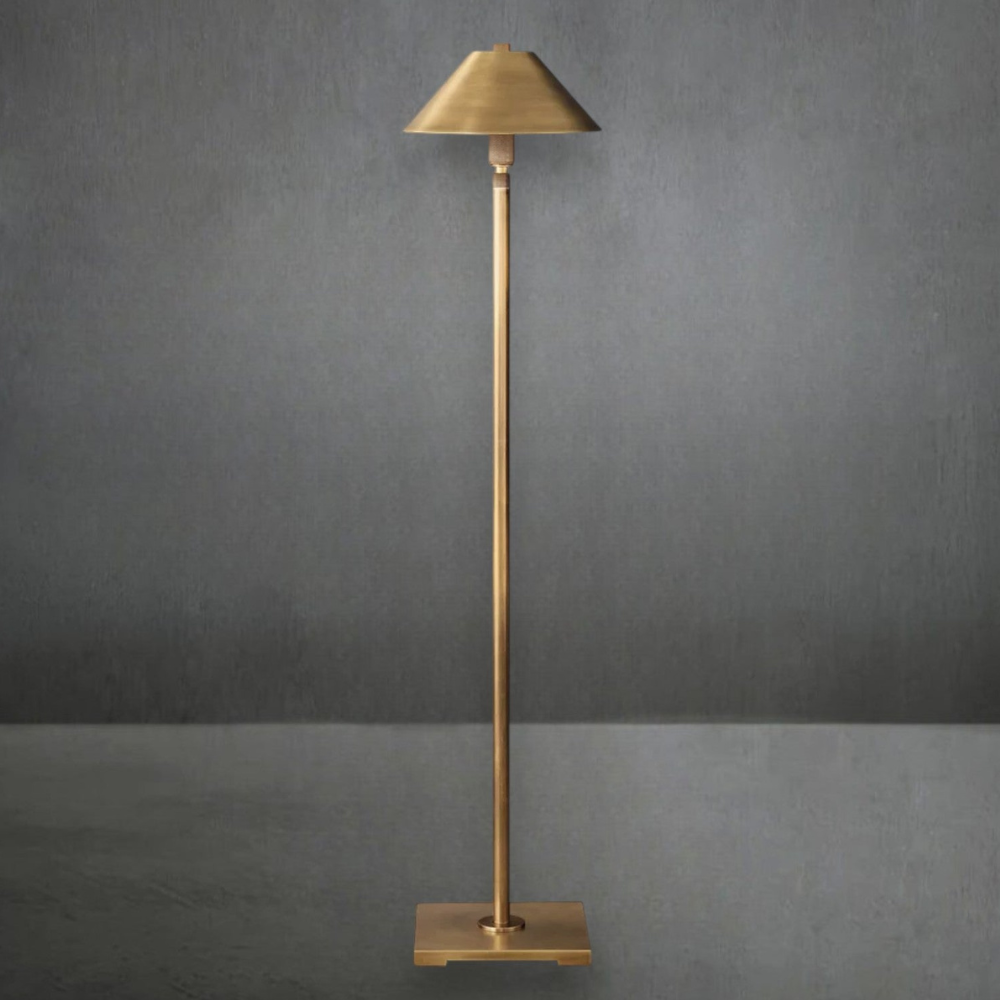 Adjustable floor lamp with Metal Slope Shade and Knurled Detailing - Architectural