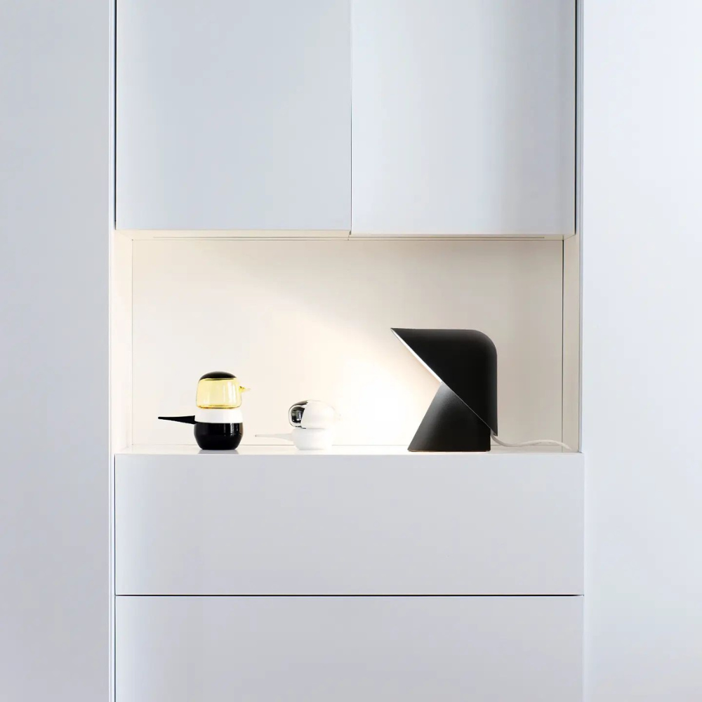 Metal Shield Table Lamp with Matte Resin Base - Nordic Desk Lighting