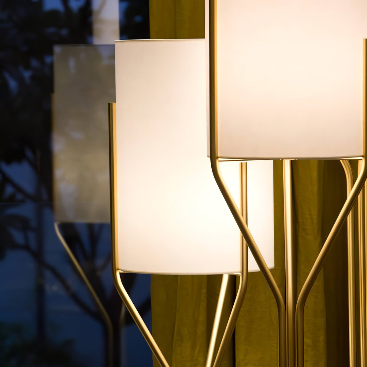 Ramus Floor Lamp