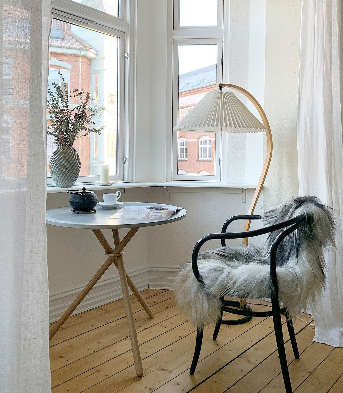 Shepherd Floor Lamp