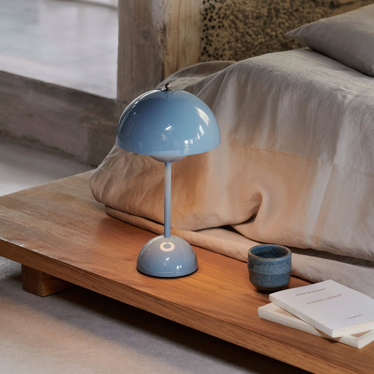 Duomo Portable Table Lamp