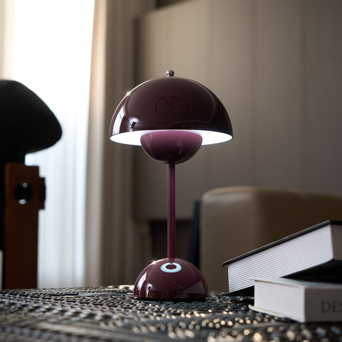 Duomo Portable Table Lamp