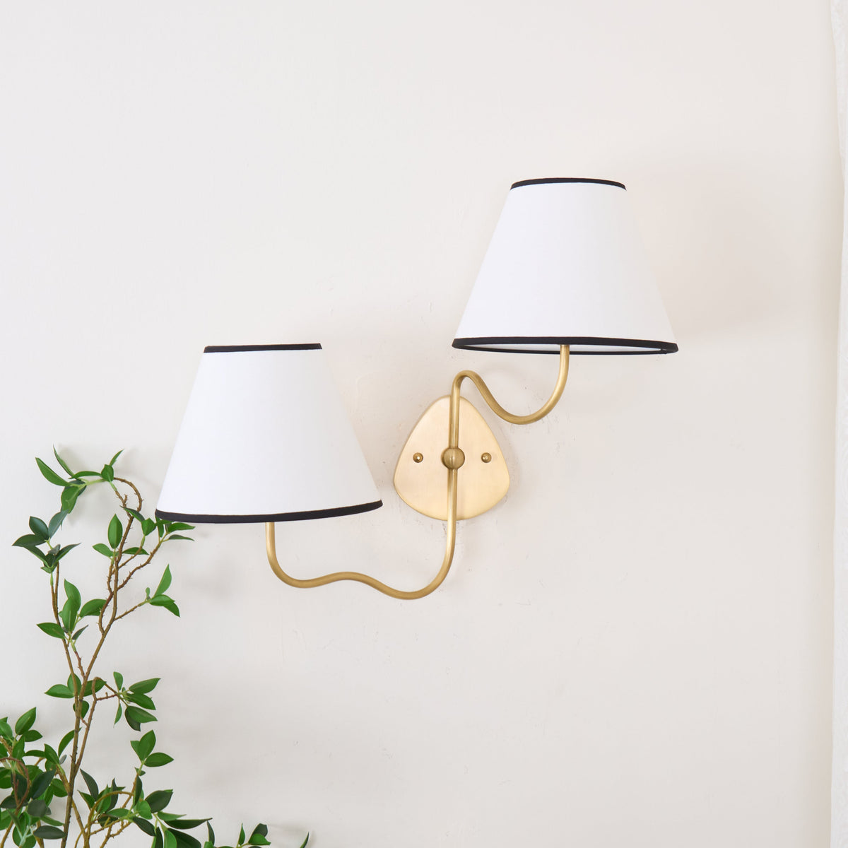 Contour Wall Sconce