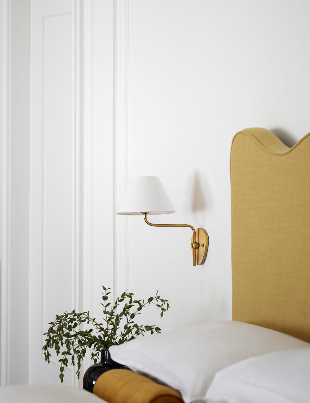 Contour Wall Sconce