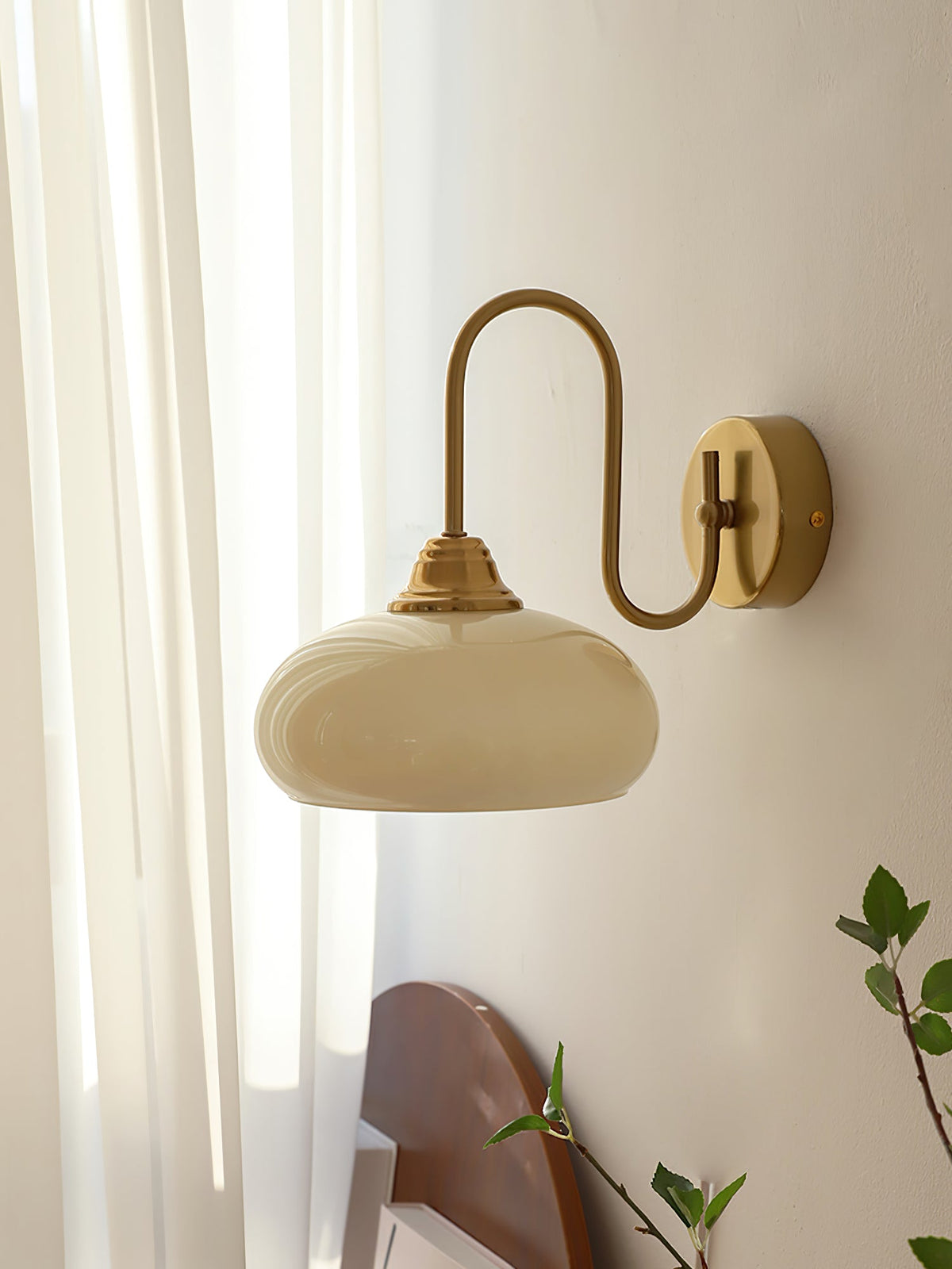Aurore Brass Wall Sconce